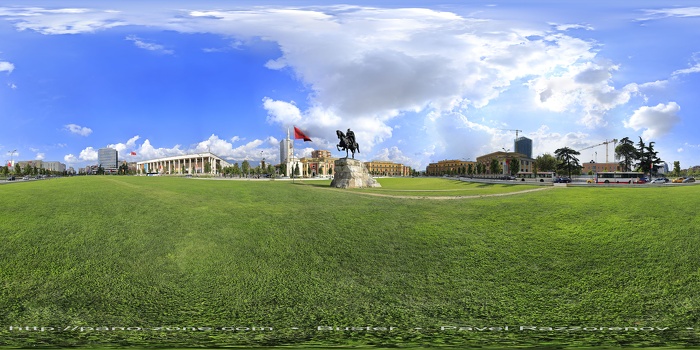 Албания, Тирана, Памятник Скендербеу